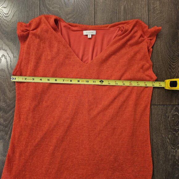 💥$5 ADD ON - Laura Red Flowy V-Neck T-Shirt With Built-In Tank top Size S - Picture 5 of 13
